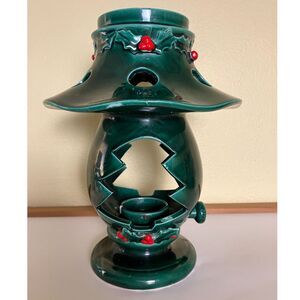 Lefton Green Holly hurricane candle lamp